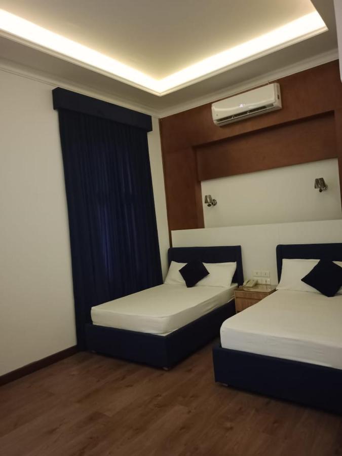 Ultra Loaloa Nile Maadi Hotel Caïro Buitenkant foto