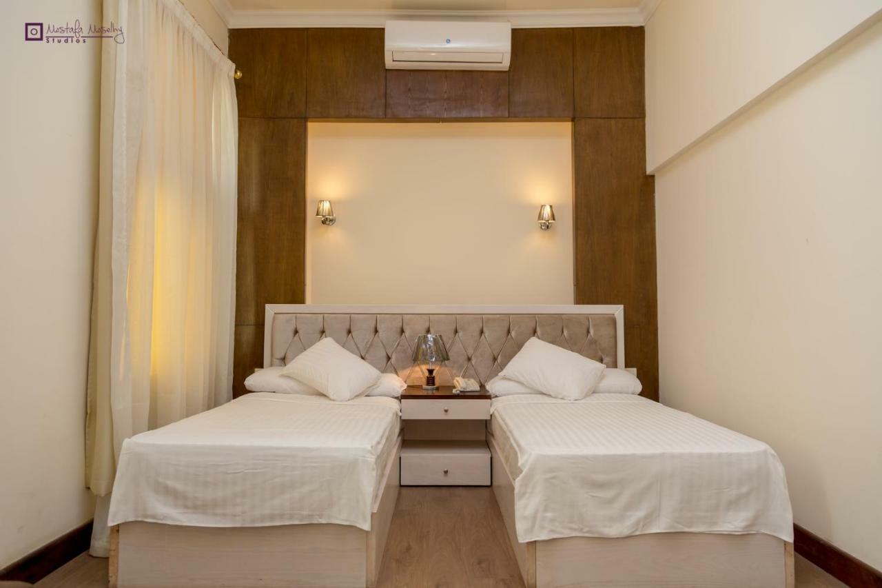 Ultra Loaloa Nile Maadi Hotel Caïro Buitenkant foto