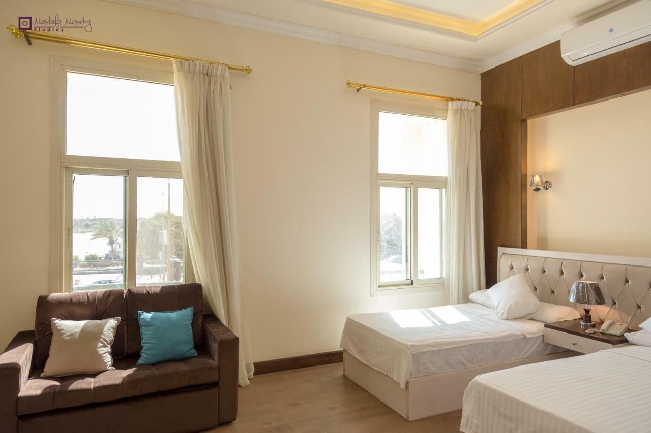 Ultra Loaloa Nile Maadi Hotel Caïro Buitenkant foto