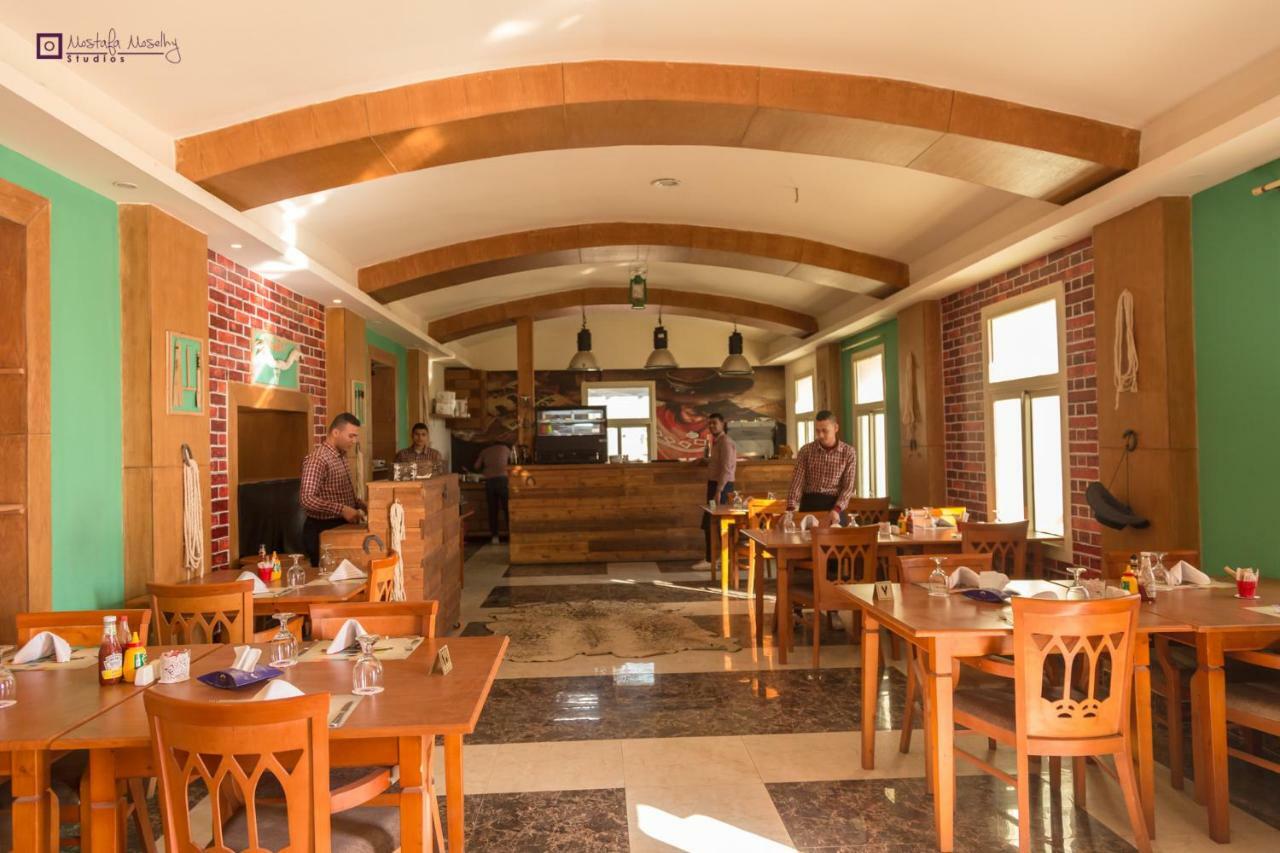 Ultra Loaloa Nile Maadi Hotel Caïro Buitenkant foto