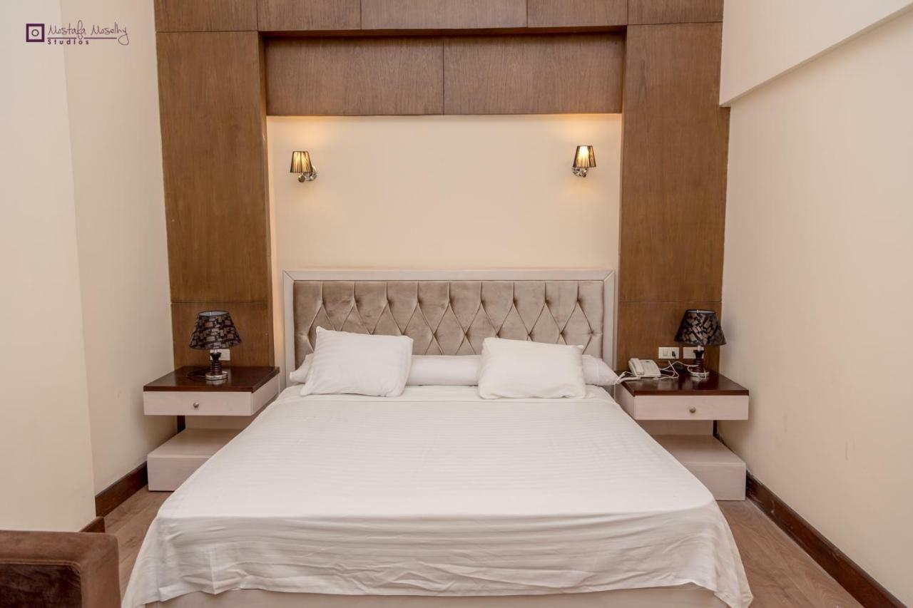 Ultra Loaloa Nile Maadi Hotel Caïro Buitenkant foto
